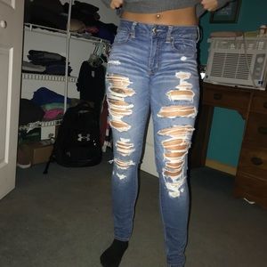 American Eagle Distressed Jeans Size 4